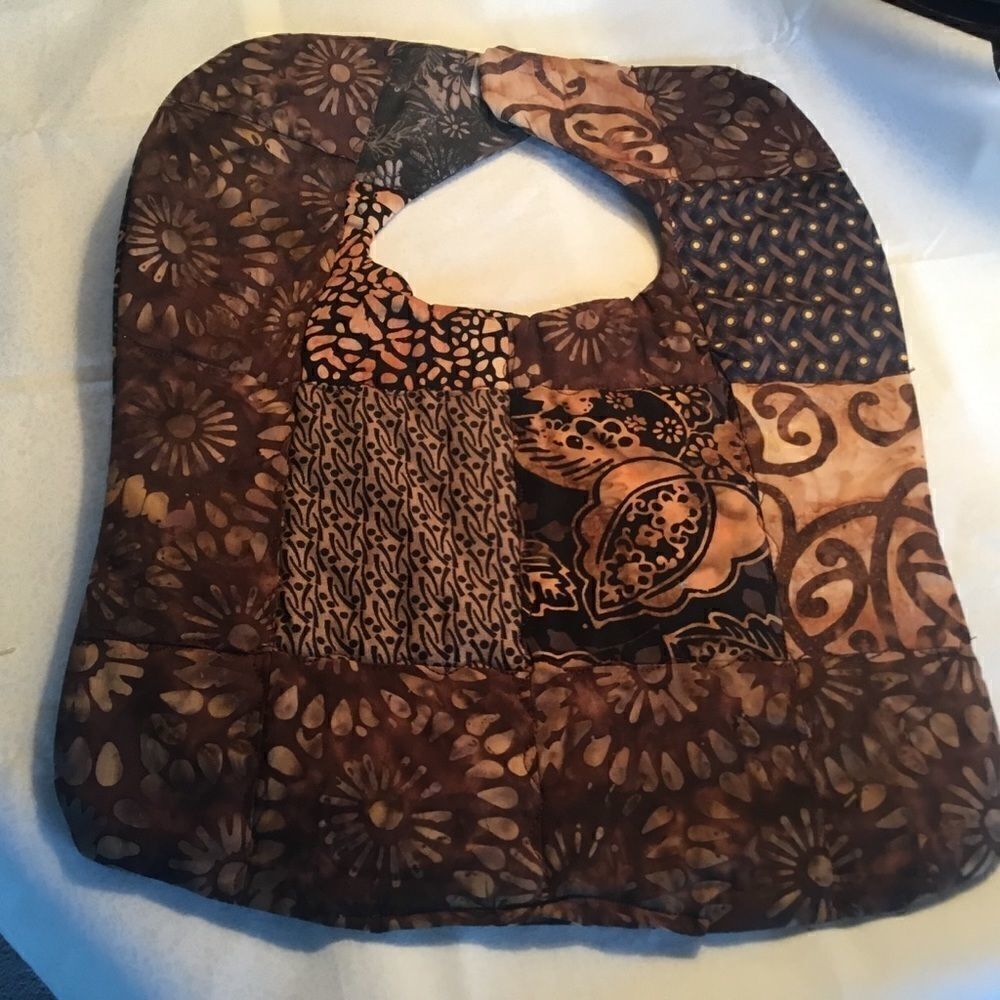 3/$25 or $12 ea. NWT Handmade Quilted Reversible Baby Bib.